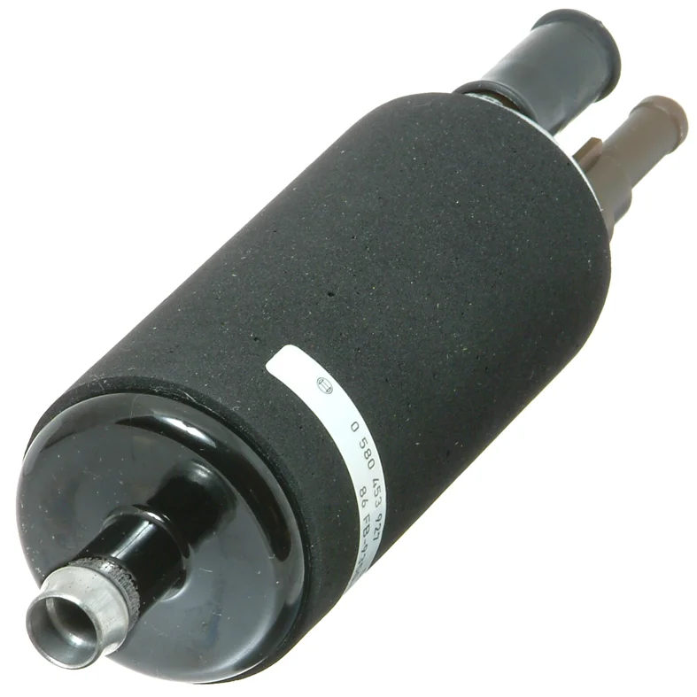 Brændstofpumpe indsættes i linje