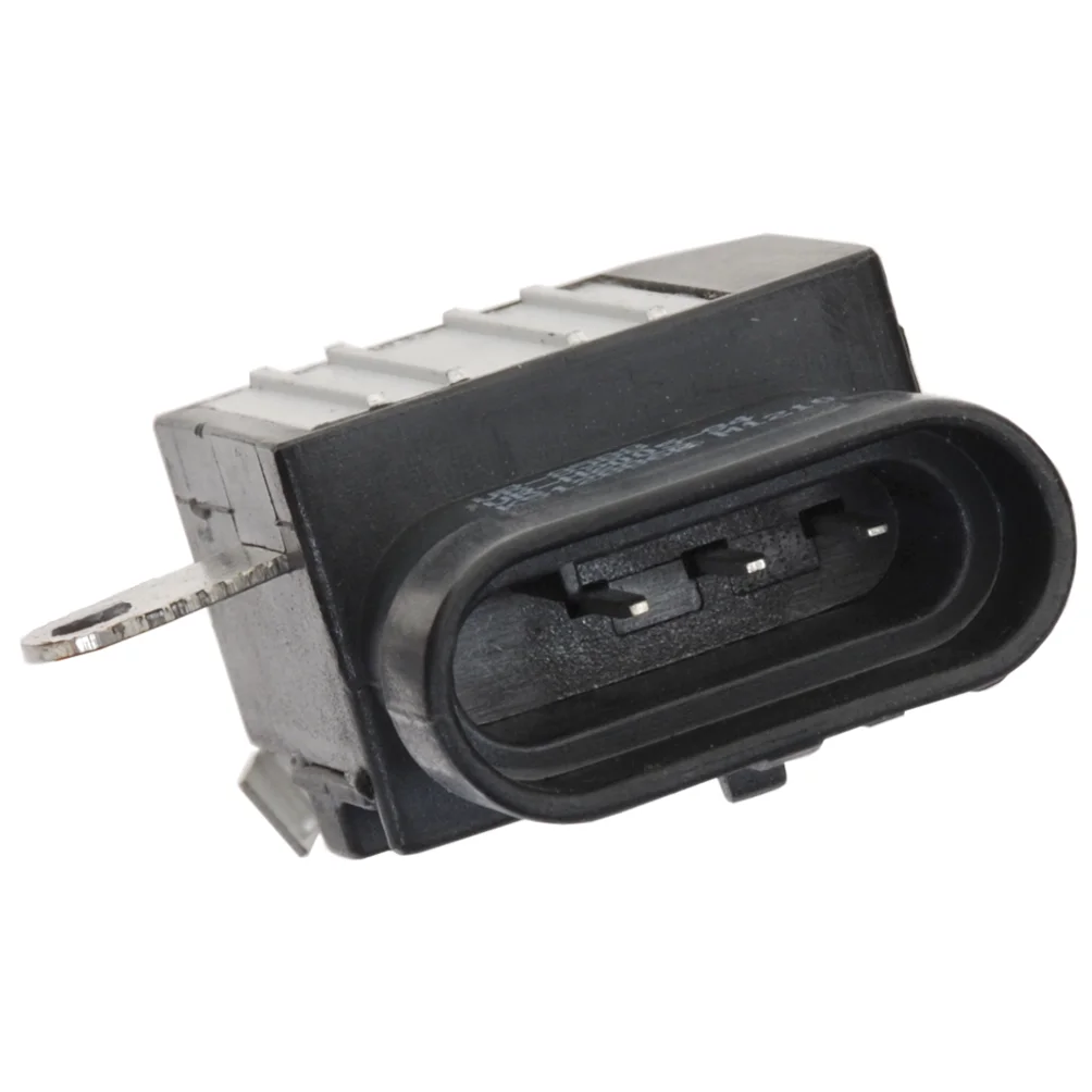 Spændingsregulator ND 126600-0030